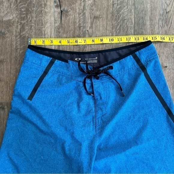 Oakley Boardshorts - Picture 5 of 7